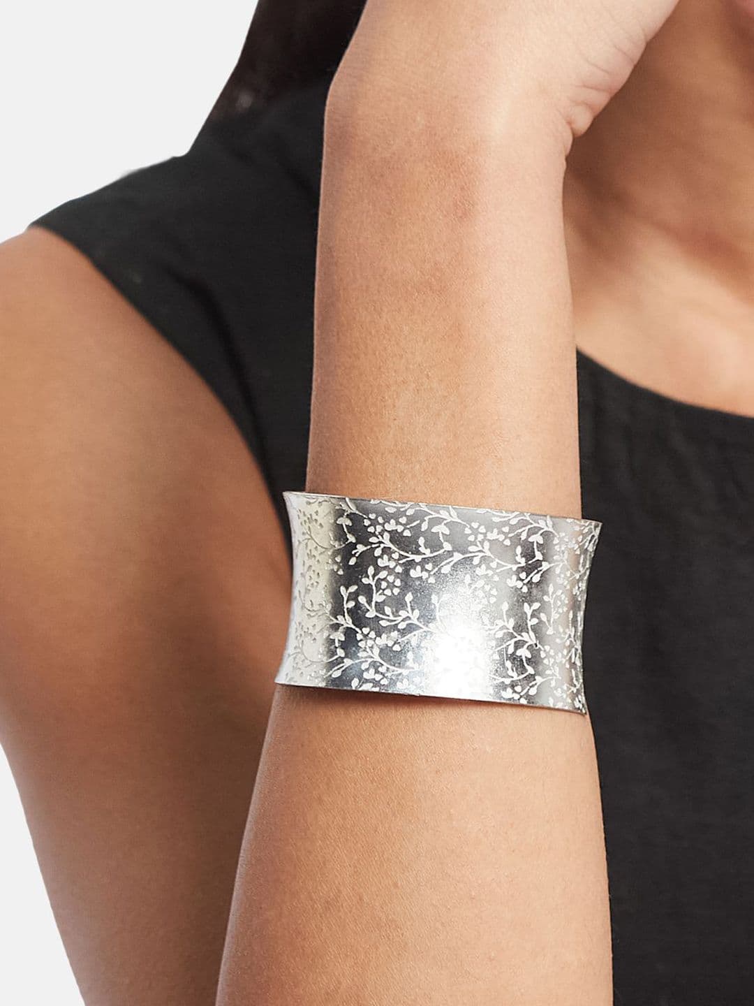 ATIBELLE Women 2 Brass Silver-Plated Cuff Bracelet thumbnail 7
