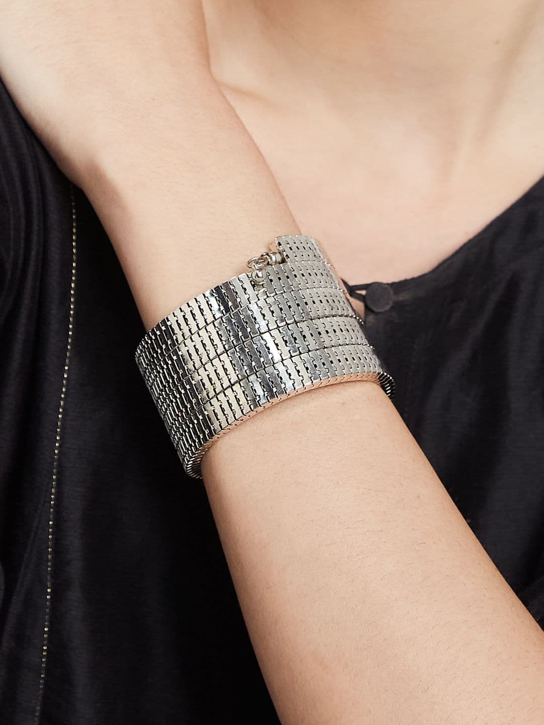 ATIBELLE Women 2 Brass Silver-Plated Cuff Bracelet thumbnail 7