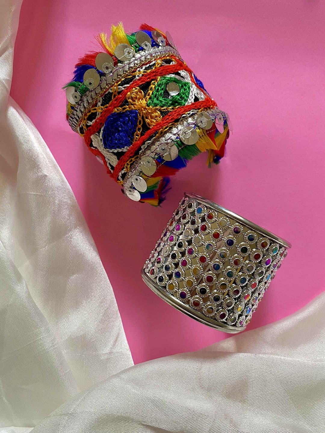 ATIBELLE Set Of 2 Silver-Plated Stone-Studded & Thread Design Bangles - Image 1