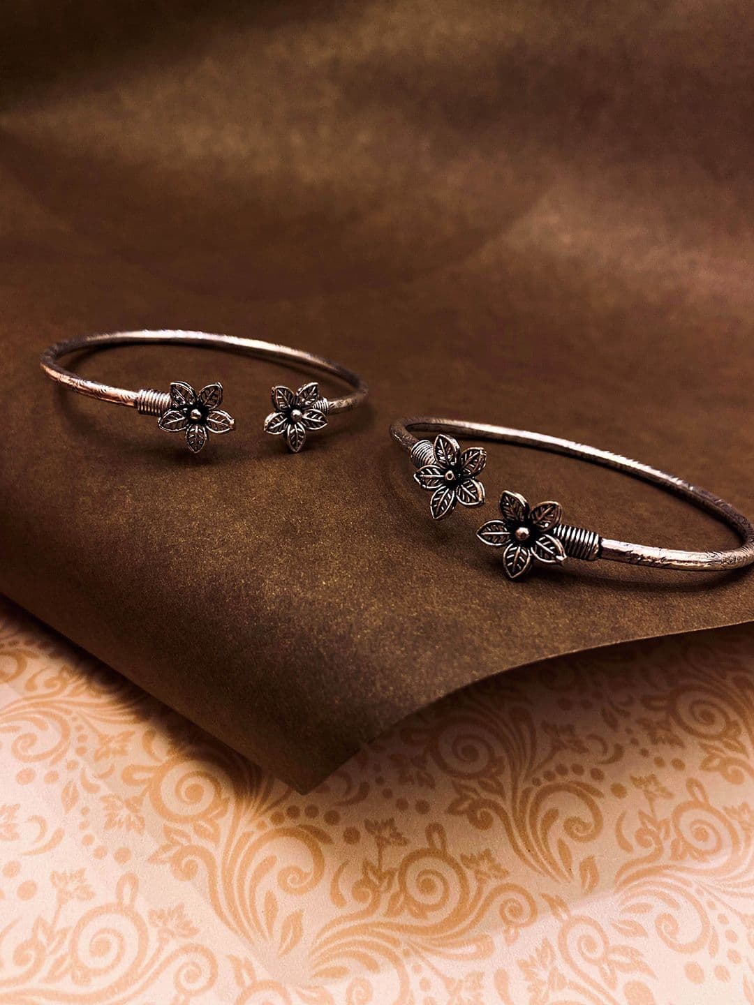 ATIBELLE Set Of 2 Silver-Plated German Silver Bangle-Style Bracelets
