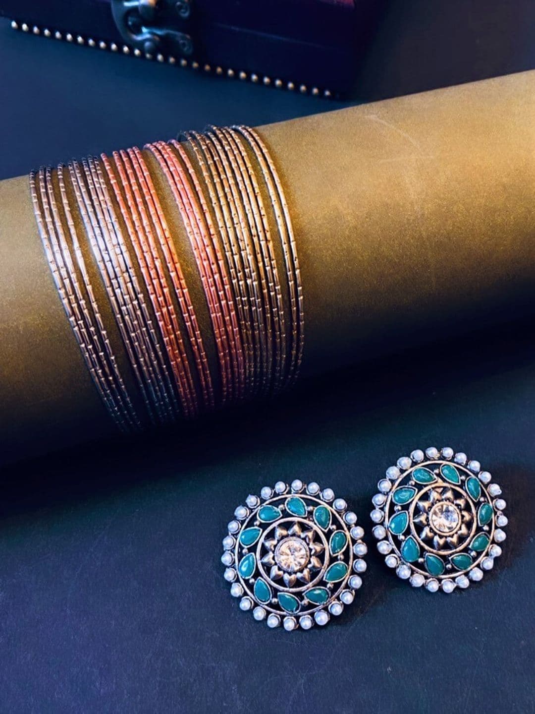 ATIBELLE Silver-Plated Kundan-Studded Jewellery Set - Image 1