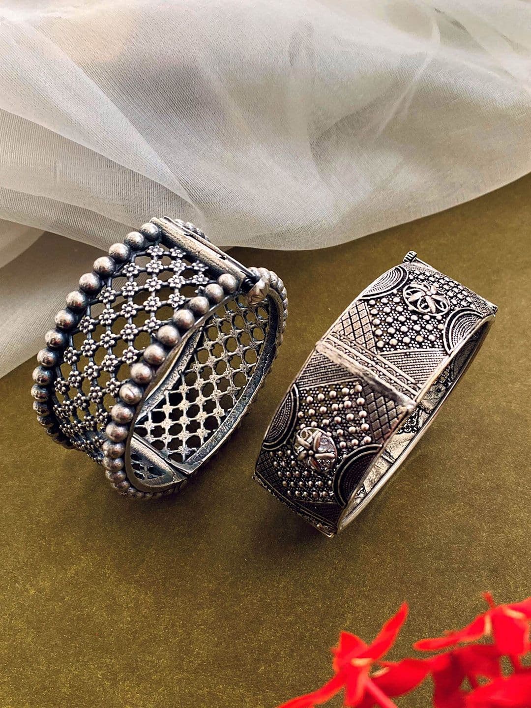 ATIBELLE Set Of 2 German Silver-Plated Oxidised Bangles