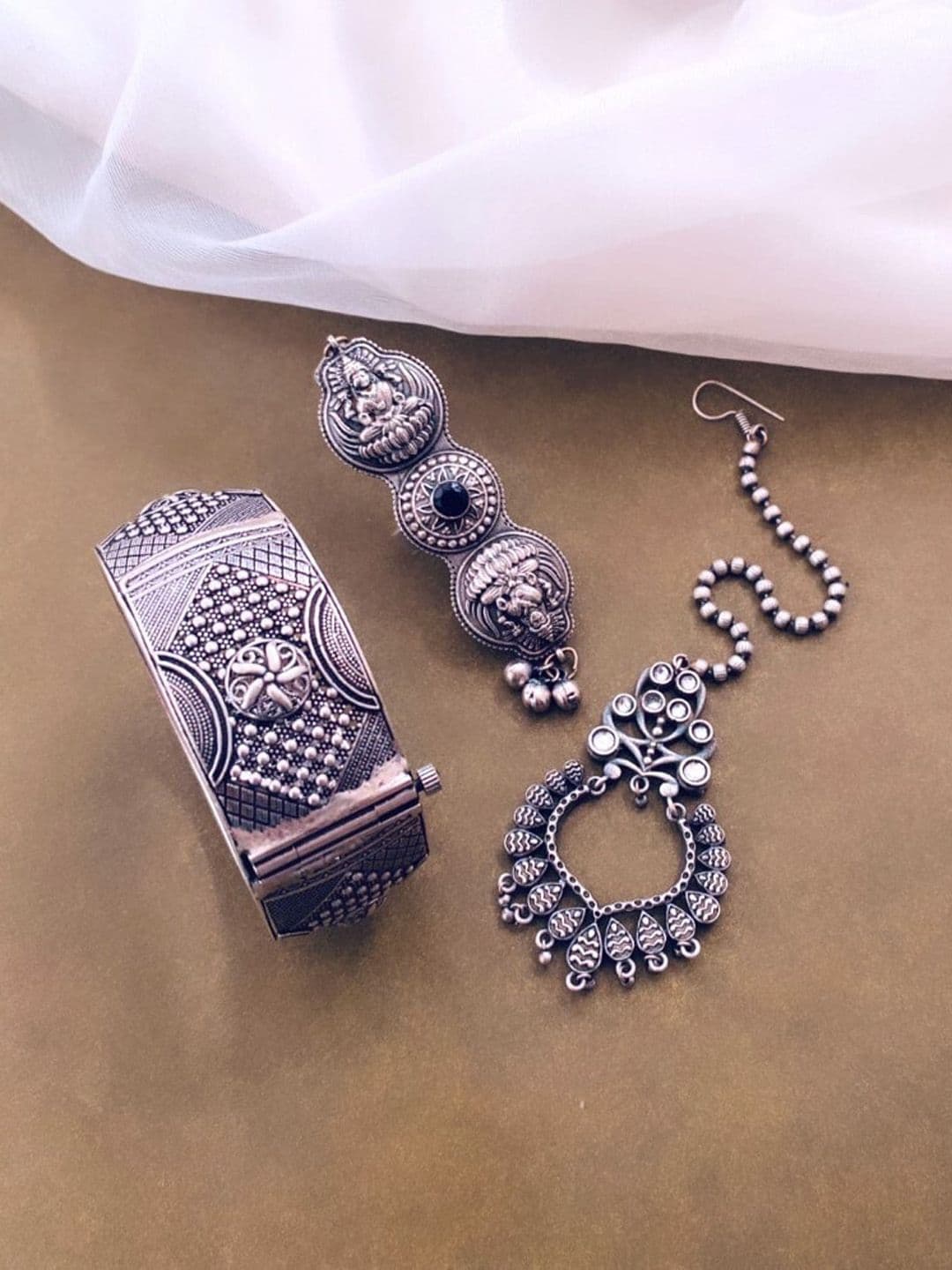 ATIBELLE Silver-Plated Stone Studded & Beaded Oxidised Jewellery Set