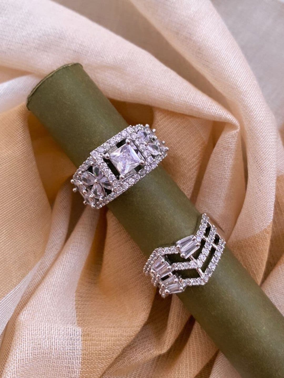 ATIBELLE Set of 2 Silver Plated Floral Shaped Cubic Zirconia Studded Rings - Image 1