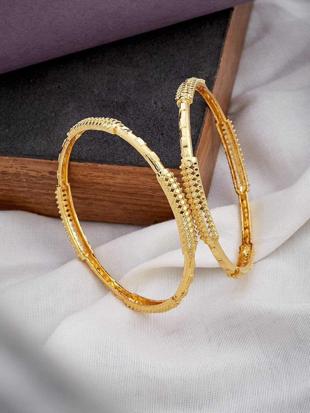 ATIBELLE Set Of 2 Gold-Plated Bangles - Image 1