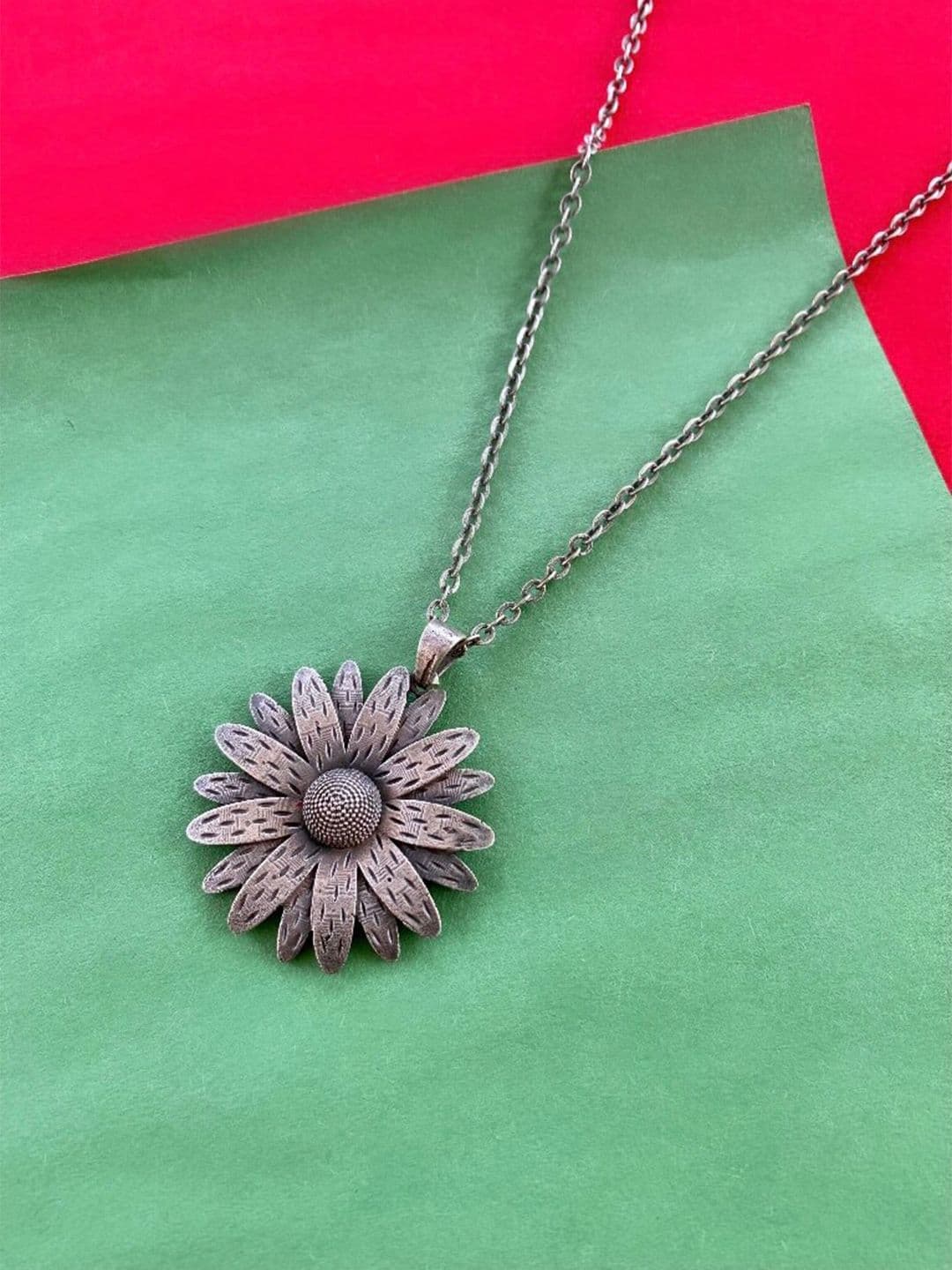 ATIBELLE Silver-Plated Floral Shaped Pendant With Chain - Image 1