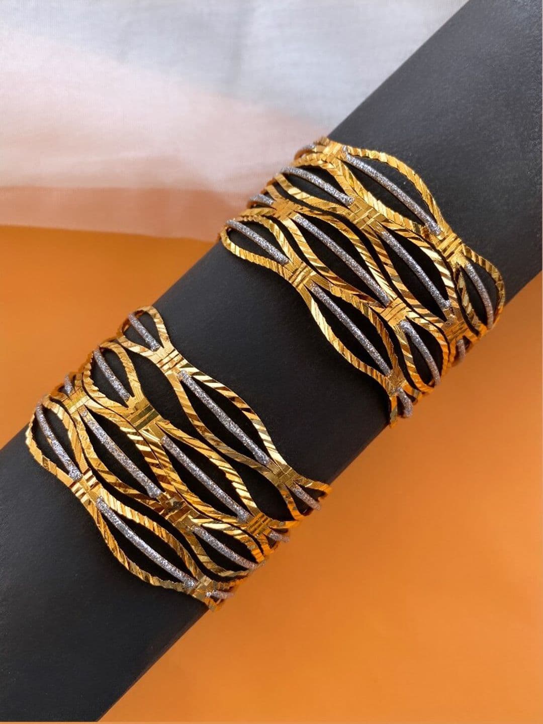 ATIBELLE Set Of 8 Gold Plated Stones Studded Bangles
