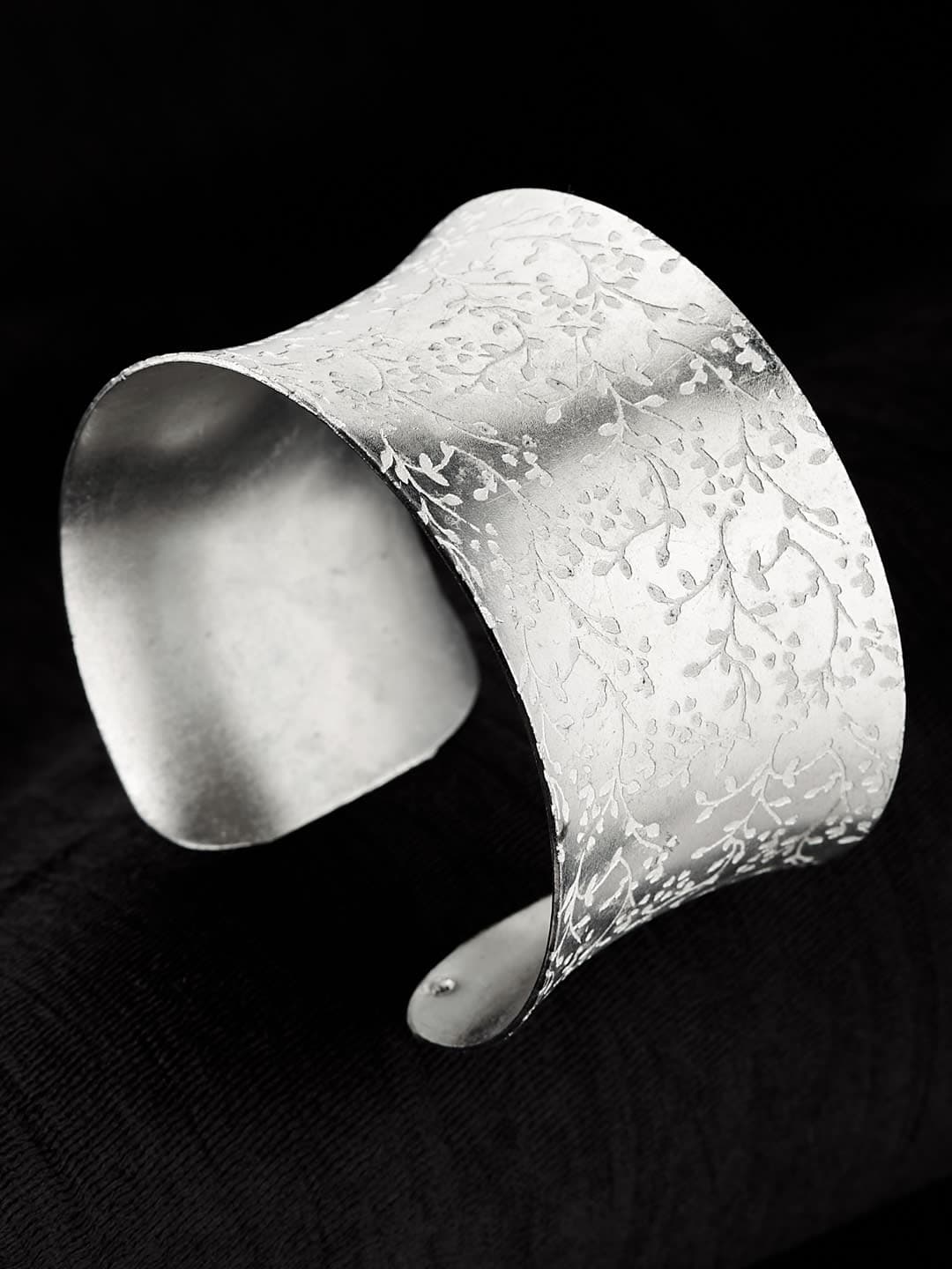 ATIBELLE Women Brass Silver-Plated Cuff Bracelet - Image 1